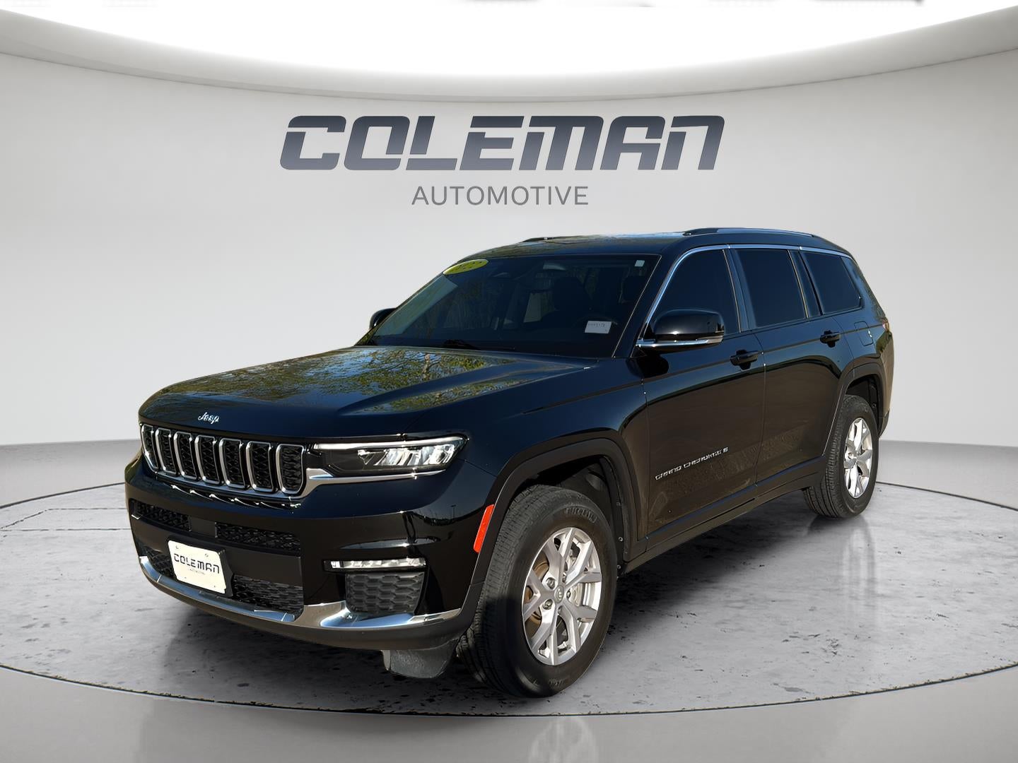 2022 Jeep Grand Cherokee L Limited 4x4 in Diamond Black Crystal Pearlcoat — front three-quarter view
