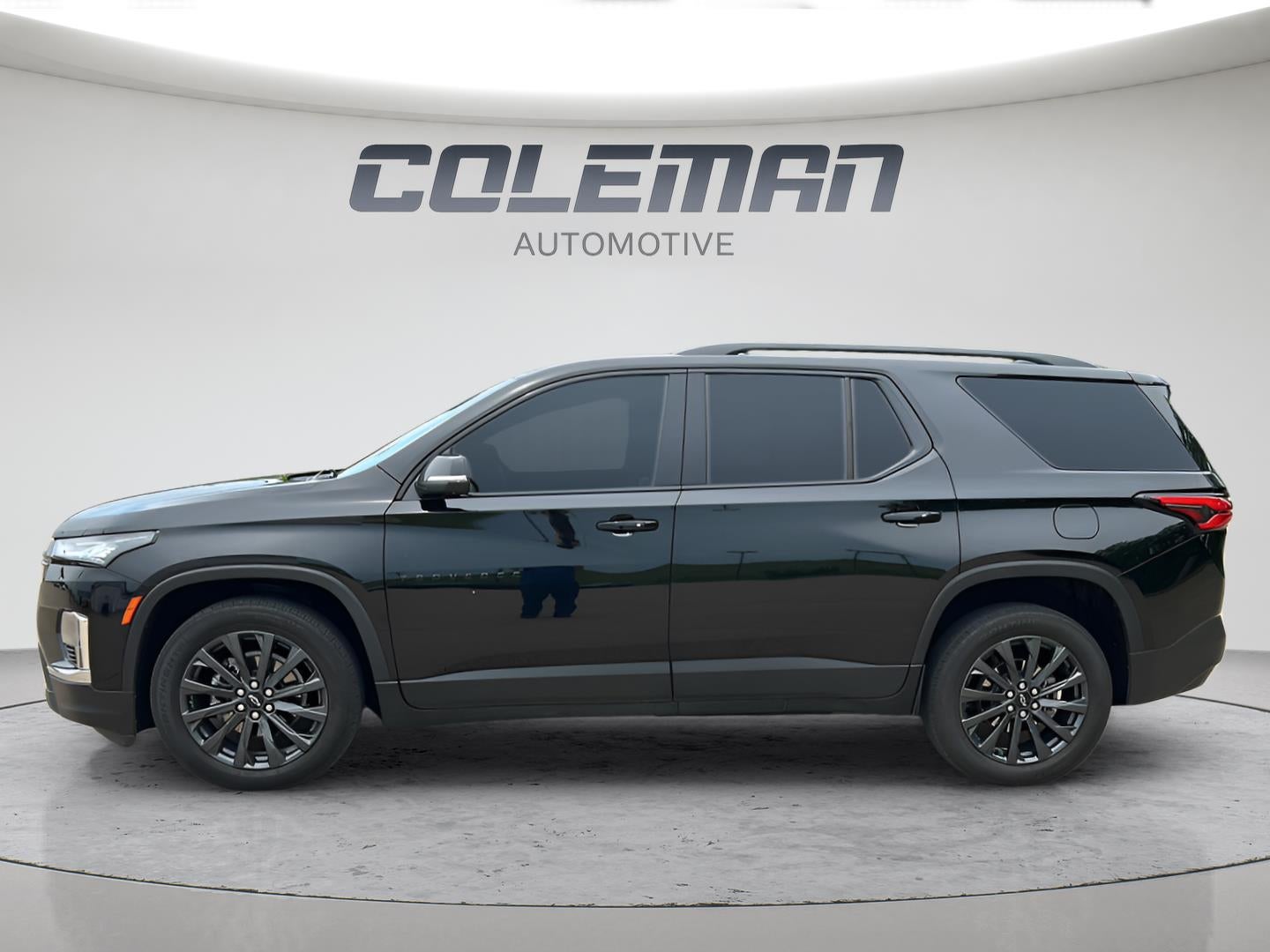 2023 Chevrolet Traverse — side profile view