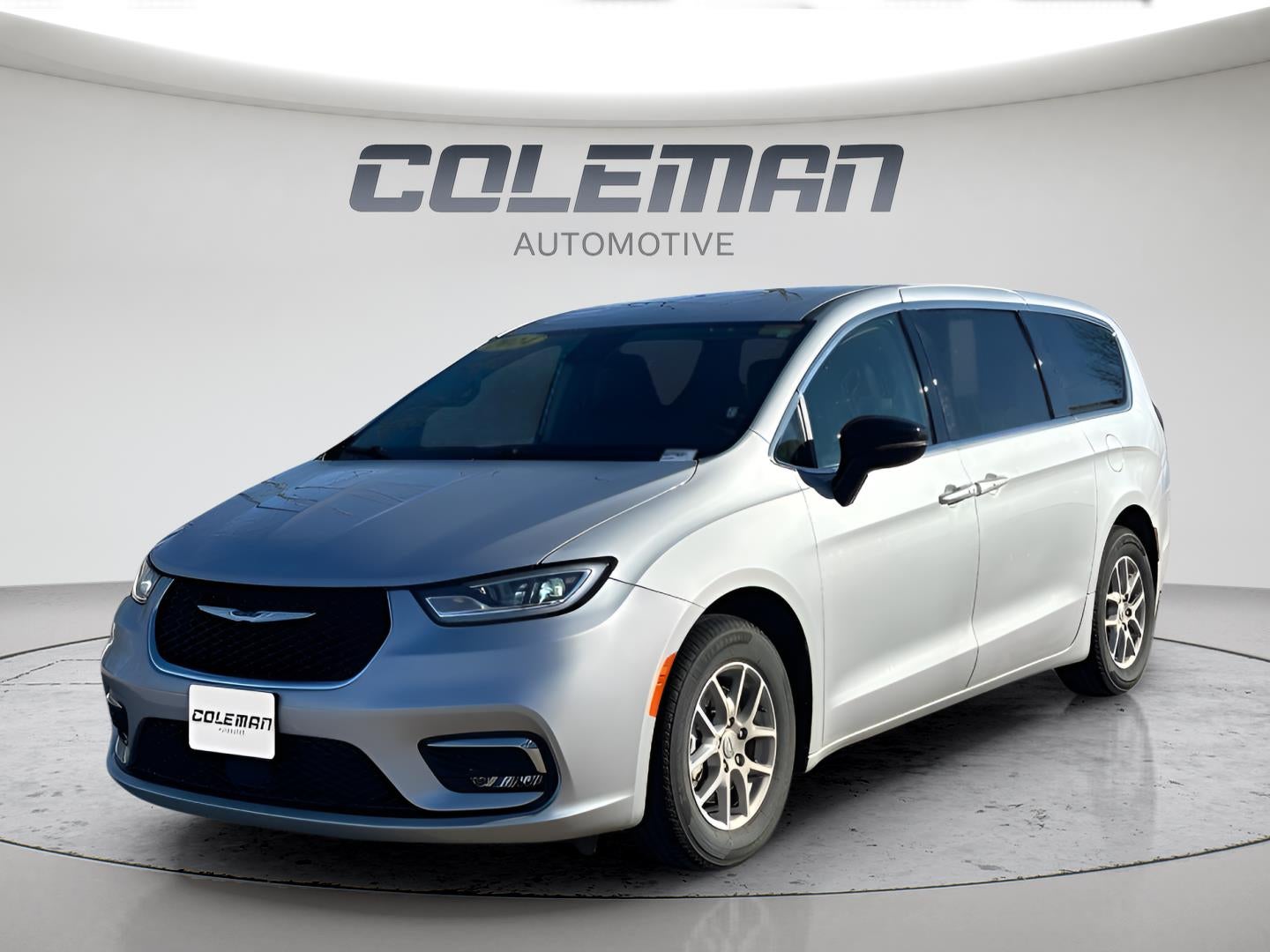 2024 Chrysler Pacifica Touring L in Silver Mist Clearcoat — front three-quarter view