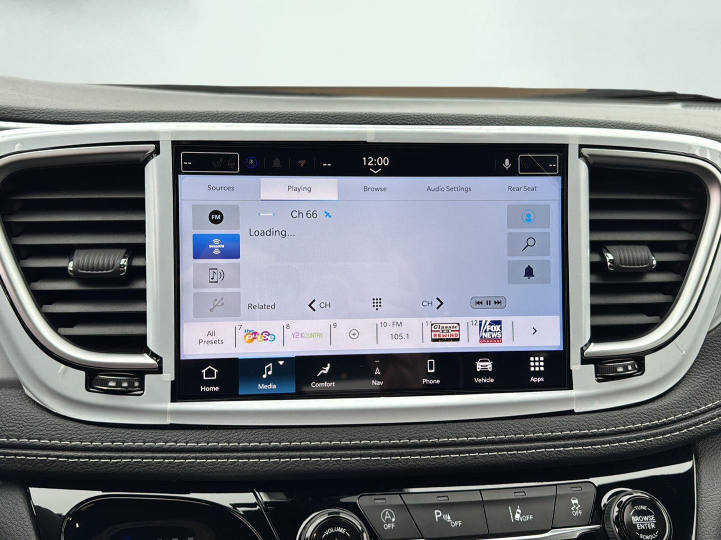2026 Chrysler Pacifica — detail view
